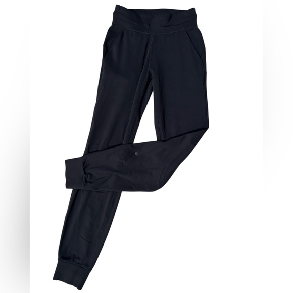 Lululemon Ready To Rulu Pant in Black, Size 2, W5BXOS - Picture 3 of 9